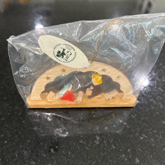 German Arch Xmas Nativity Ornament - Picture 4 of 6